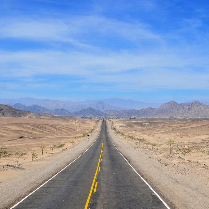 TomTom's tweet image. When it comes to roads, the Pan-American Highway claims to be the longest road network in the world, covering approximately 48,000km.  

The roads connect more than 20 countries throughout the Americas! #MapFactMonday