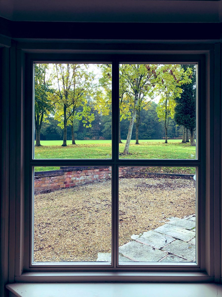 twowheelmusing's tweet image. Today’s view to help me slide further towards a Christmas break. I don’t care if I see people. I just want to flop, listen to music and cogitate (topic to be decided but it won’t be work)