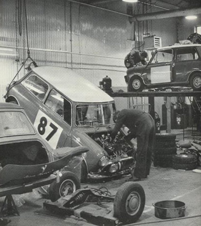 Londonmini1's tweet photo. When every thing was just black and white.
https://t.co/64Pk4hVEqa
#Mini #Love #MiniService #MiniRepairs #ForSale #Cars #Love #Happy #Cool #Balck #White https://t.co/rHo6nqjrEv