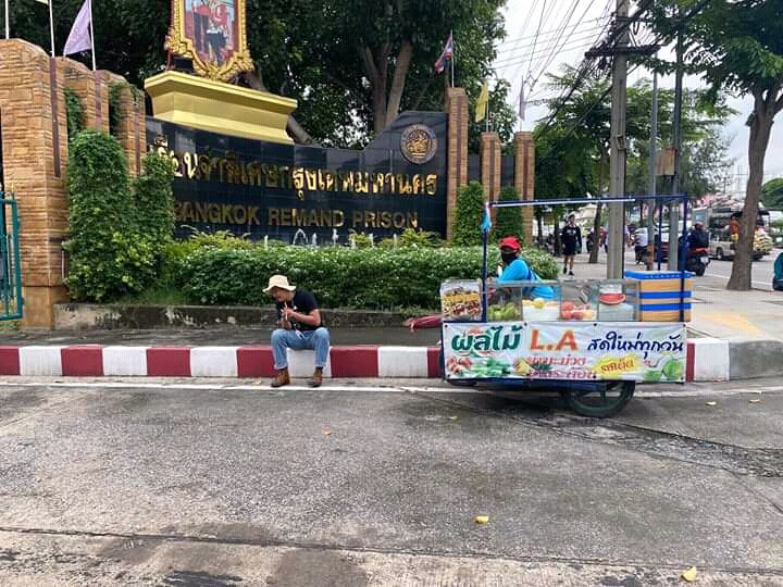 ไวเกิ๊นนนน หน่วยเคลื่อนที่เร็ว 😂 #ม็อบ19ตุลา