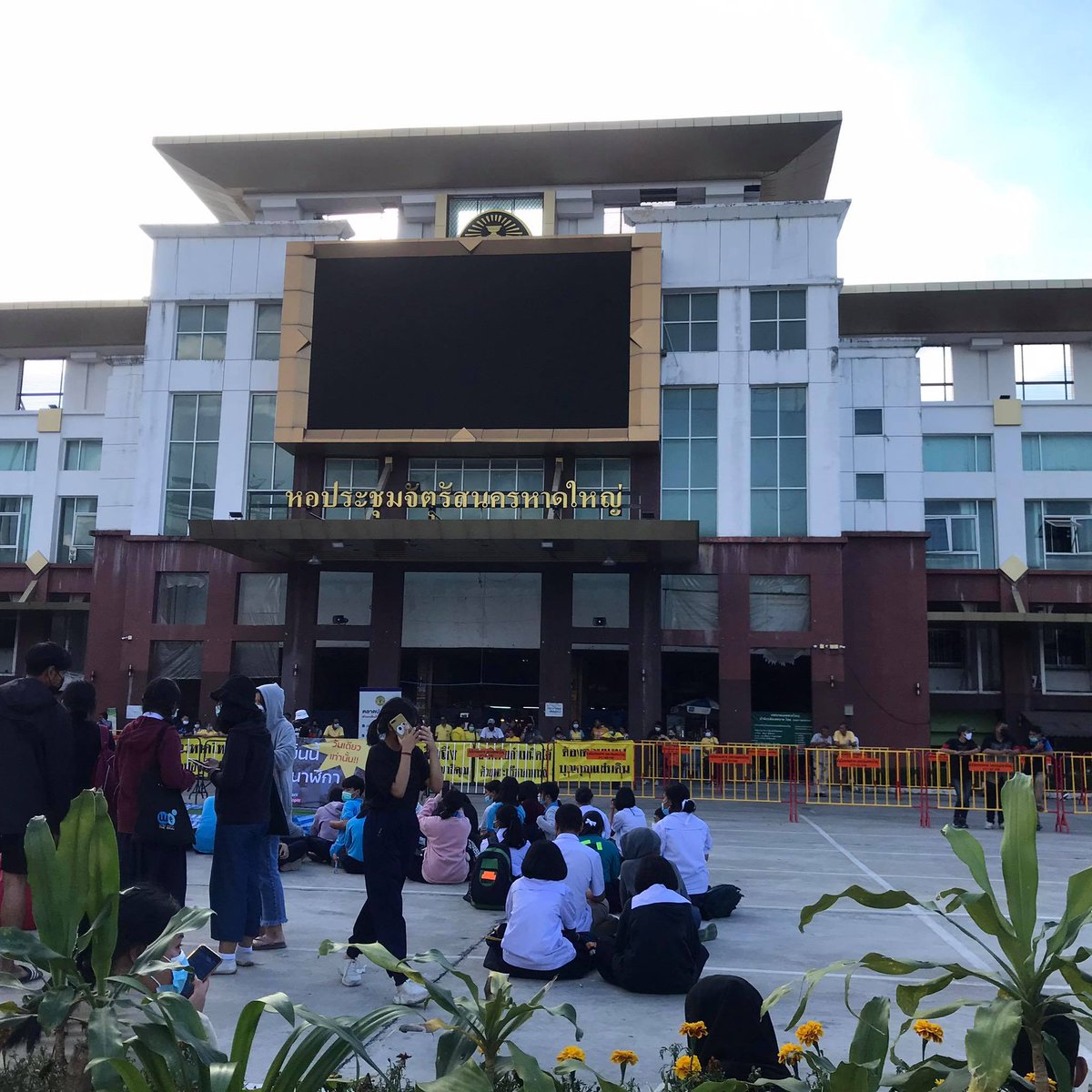 prachatai tweet media