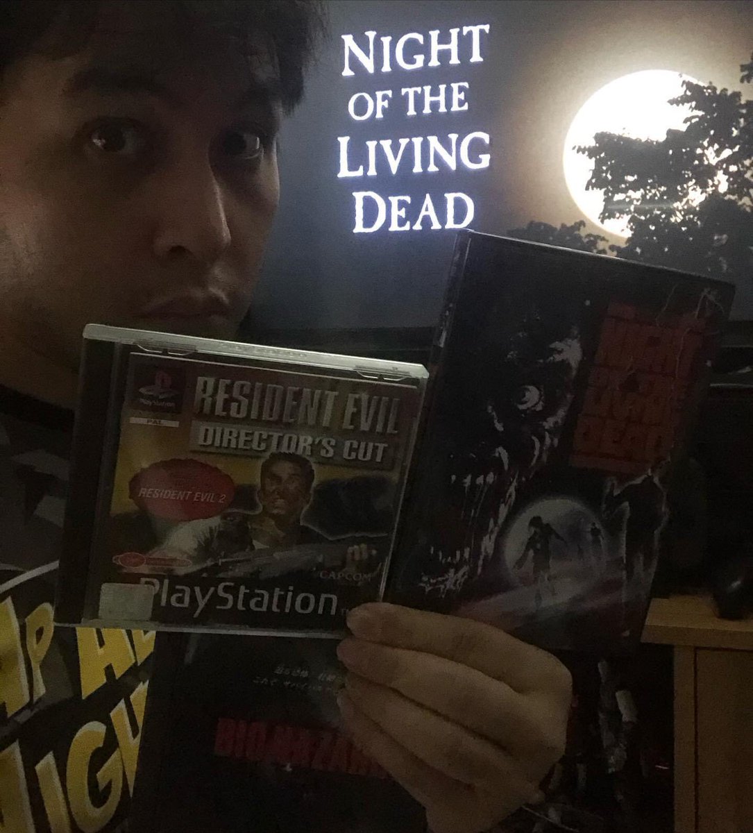 thetimzster's tweet photo. Rewatching a classic of a remake tonight, which was the first zombie film I watched as a kid in the 90’s &amp; informed my love for the genre - including playing the #ResidentEvil games. Happy 30th Anniversary, #NightoftheLivingDead1990!🧟‍♂️🧟🍿 #NightOfTheLivingDead #NotLD90 #REBHFun https://t.co/MbT3eU6vUV