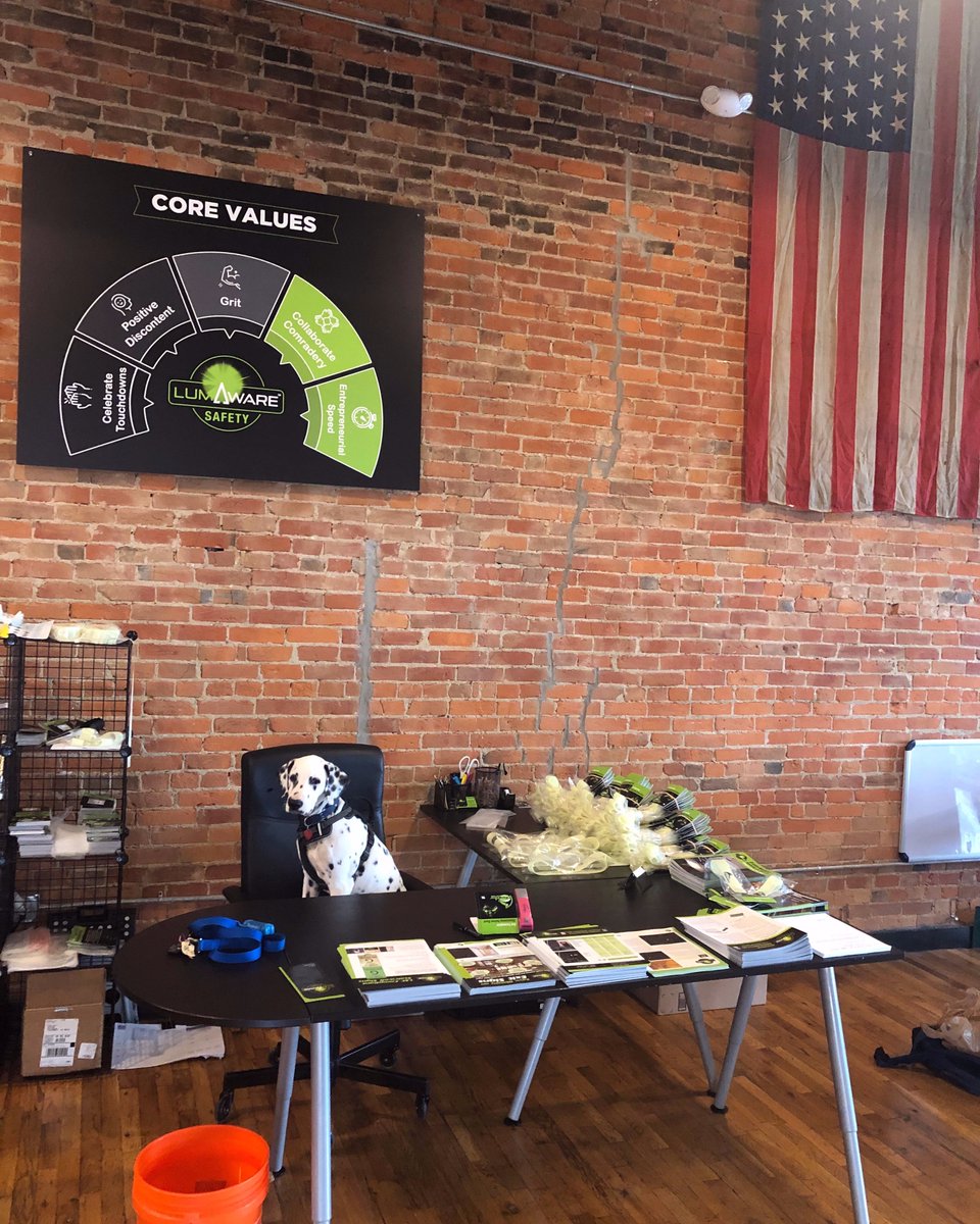 LumAware tweet media