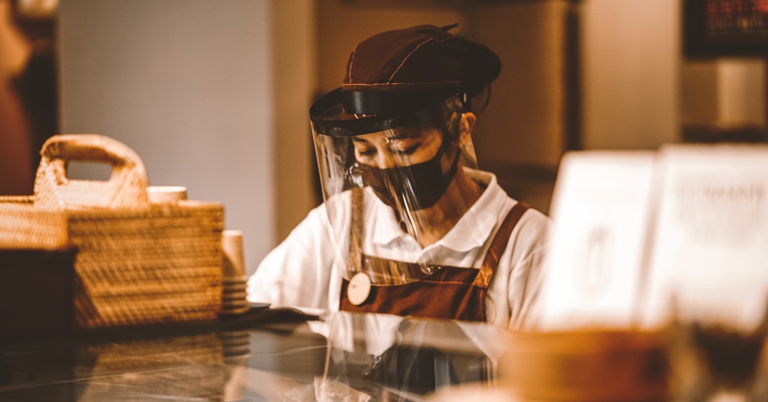 We're willing to do ANYTHING to keep the coffee flowing. 
#MaskUpMonday

📷 @dapikimoto