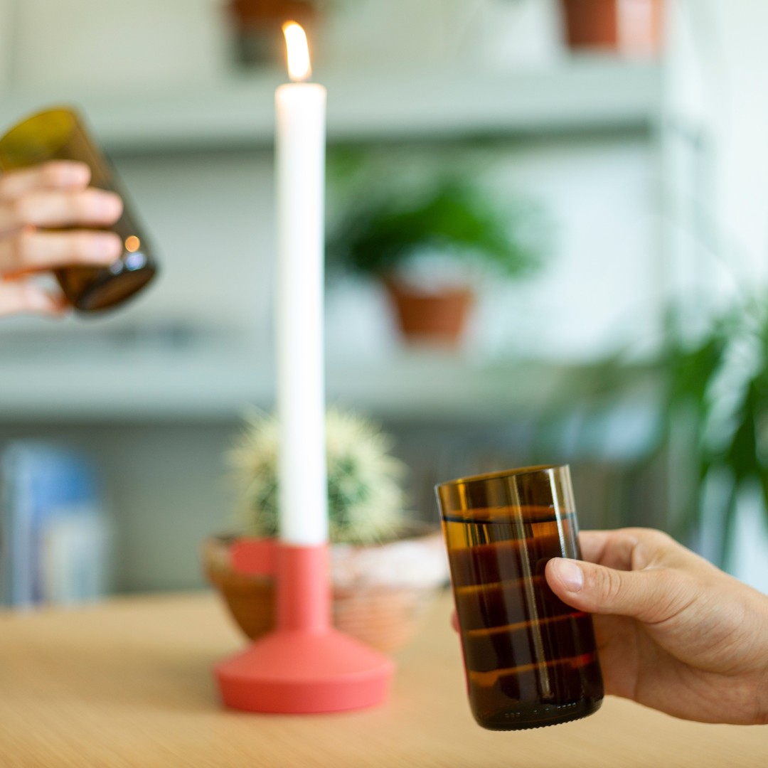 Let's expand the Revolution. Next stop: Germany! 🇩🇪 We are incredibly proud to tell you that from now on we also ship our Rebottled products to our neighbors. Follow rebottled_de for all the latest updates and make sure you don't miss a thing. Tag your German friends and let the