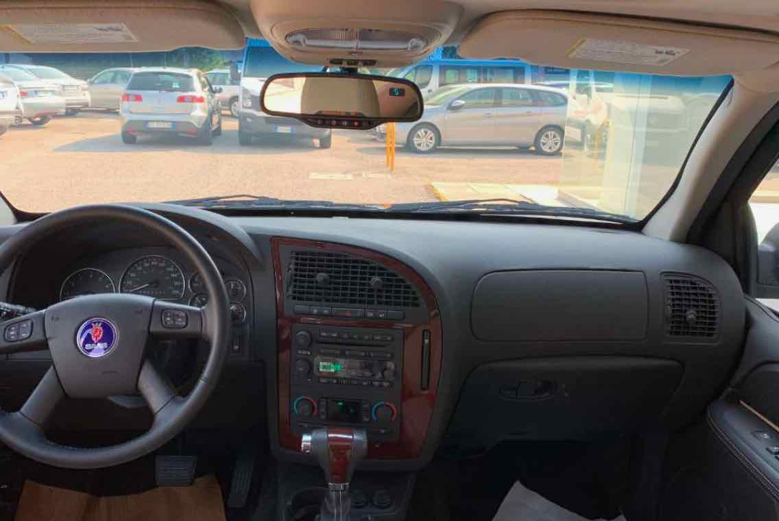 A cool V8 against the zeitgeist - a new #Saab 9-7x! en.saabblog.net/2020/10/19/a-c…