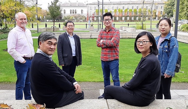 New research from <a href="/BolandLab/">Boland Lab</a> @Vartryreservoir <a href="/ShiYunhong/">Trinity E3 Garden</a> reveal high levels of microplastics released from infant-feeding bottles during formula preparation. Read more on our website: ambercentre.ie/news/single/hi…