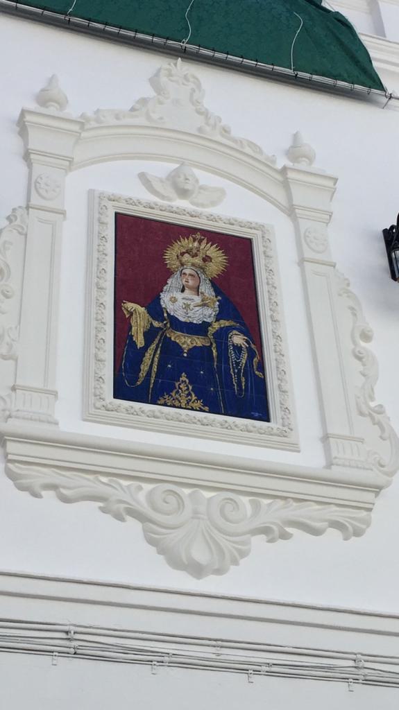 Sto_Entierro's tweet photo. Ayer fue bendecido el #retablocerámico de la #virgendelconvento https://t.co/s99RHoS2gU