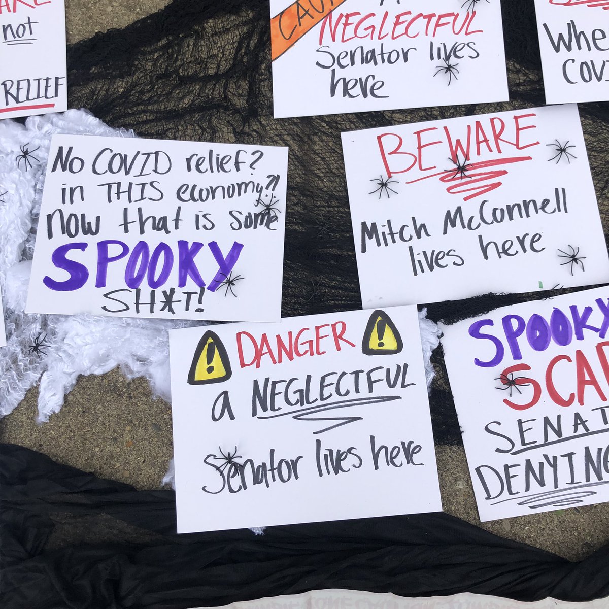 GenActionUofL's tweet photo. Last week we set some Halloween decorations up for @senatemajldr #boogop https://t.co/CGE5LgP2Uh
