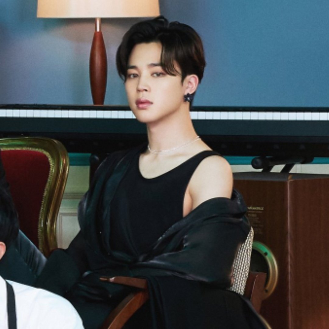 OT7wrecked's tweet photo. WHY THIS PIC CAME INTO MY MIND.. WHY JIMIN WHY https://t.co/COGrhcv7o7