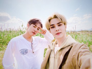 renkunpics's tweet photo. 201019 THE DAY WHEN WE GOT FIRST RENKUN SELCAS 

[ #renkun #kunren #kun  #renjun ] https://t.co/ChnTU5O5QL