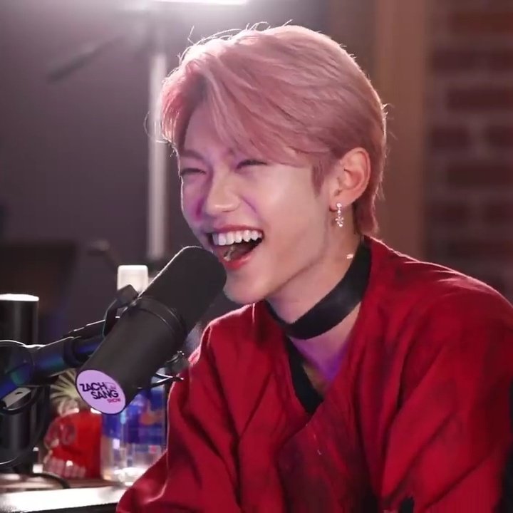 oh and just for memory's sake HSBSUSJ this is where it all started lmaooo with felix in that one interview. was and still am very in love with his smile