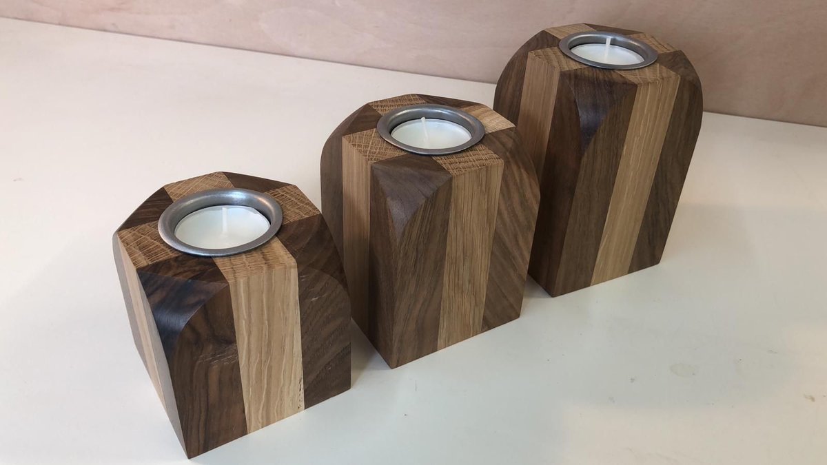 Set of beautiful tealights made from oak and rare black walnut would made a perfect Christmas treat - check our online shop at https://t.co/pvJPDyw3uG #lincsconnect #lincsartcrafthour #lincsconnectchristmas #shoplocal #giftideas https://t.co/Er4XeVq6YE