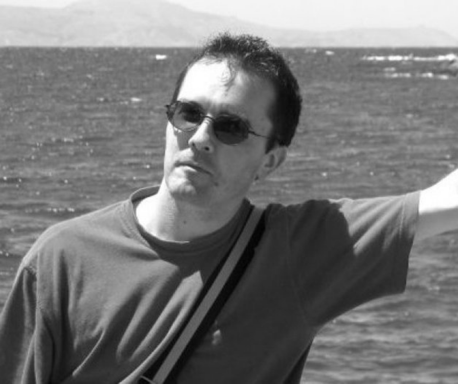 LettresSorbonne's tweet photo. Un hommage à Samuel Paty aura lieu mardi 20 octobre, dans la cour d'honneur de la Sorbonne, à 12h30, à l'initiative des UFR d'histoire et de géographie @SorbonneParis1 et de la Faculté des Lettres @Sorbonne_Univ_ https://t.co/FAs5uNP4sk