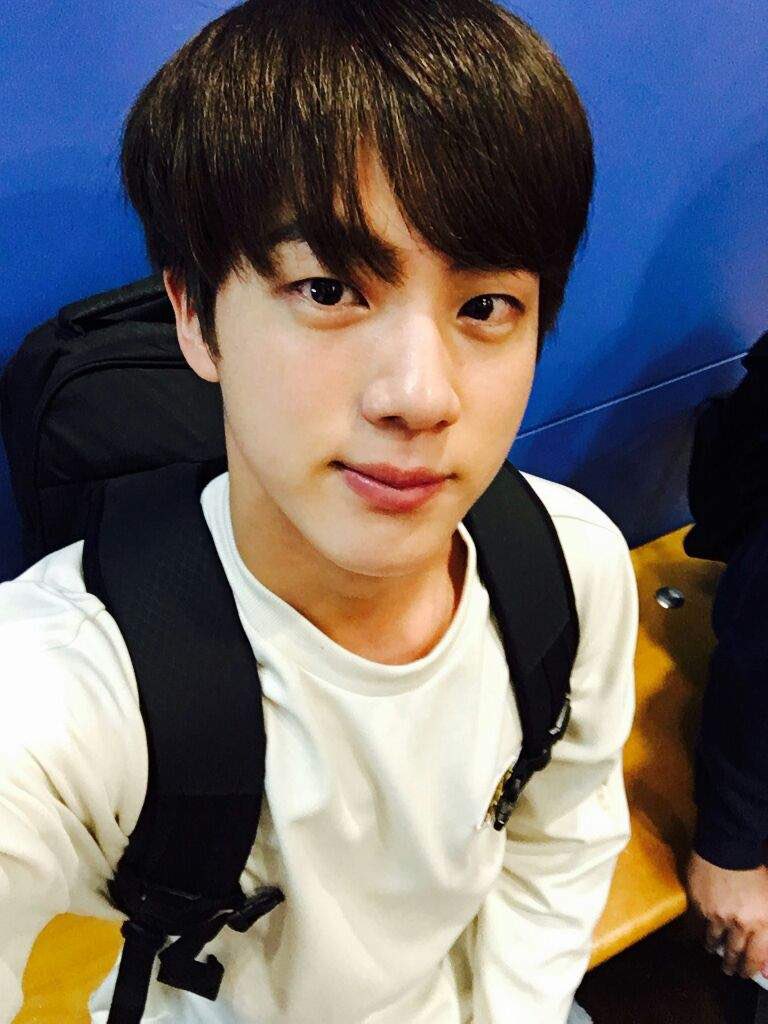 bare faced/no makeup kim seokjin— a thread 