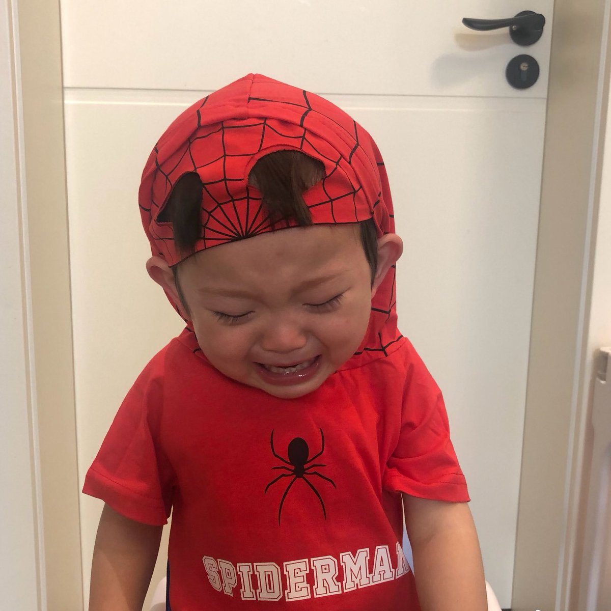 abis dimarahin buna soalnya nakal,rewel dari tadi siang. buna pusing nak:(