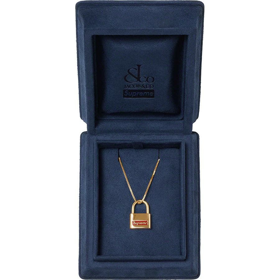 SuprimeApp's tweet photo. #supreme/Jacob & Co #collab set to drop on #week9 #fw20,Thu 22Oct2020.
Will include Time Zone 40 and 47 mm Watches & 14k Gold Lock Pendant. R U rich enough to cop?๐
๐๐ค
#supremenyc #supremeny #supremenewyork #streetwear #hype #hypebeast #news #leak #supremeleaks #droplist https://t.co/IMAvK9iKg0