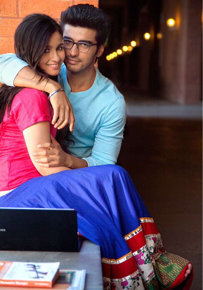 TeamAliaTelugu's tweet photo. HD Pics From 2 States ♥️
#AliaBhatt @aliaa08 @arjunk26
8 YEARS OF ALIA BHATT
#8YearsOfAliabhatt https://t.co/0dBAVtYtFw