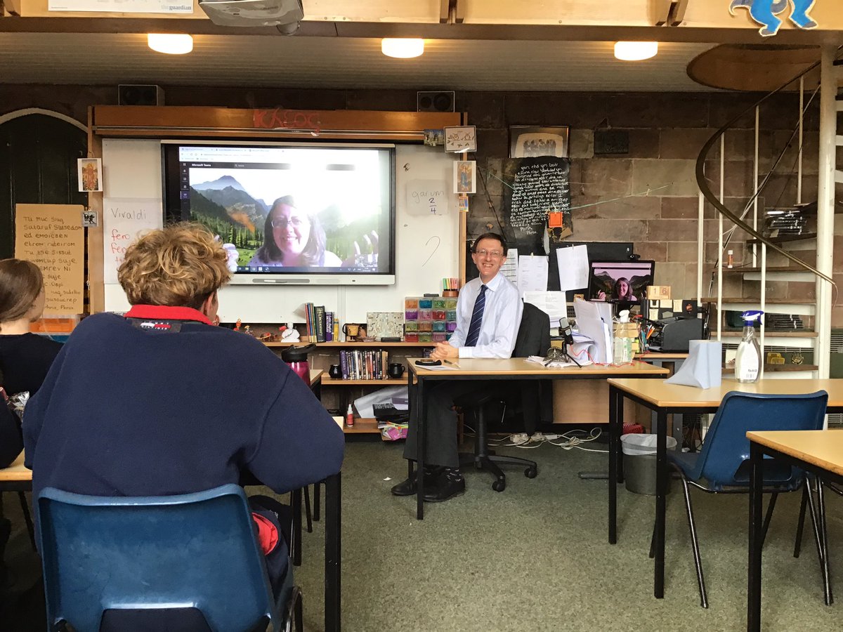 KSWMusicSchool's tweet photo. Reminding himself of his (fairly) distant A-level #Latin, hereβs our ADoM, Mr Allsop, supervising a remotely taught GCSE class with Mrs Shepherd this morning in the #EdgarTower #candomusic #candolatin @KSWClassics https://t.co/JKXXPDNSaO
