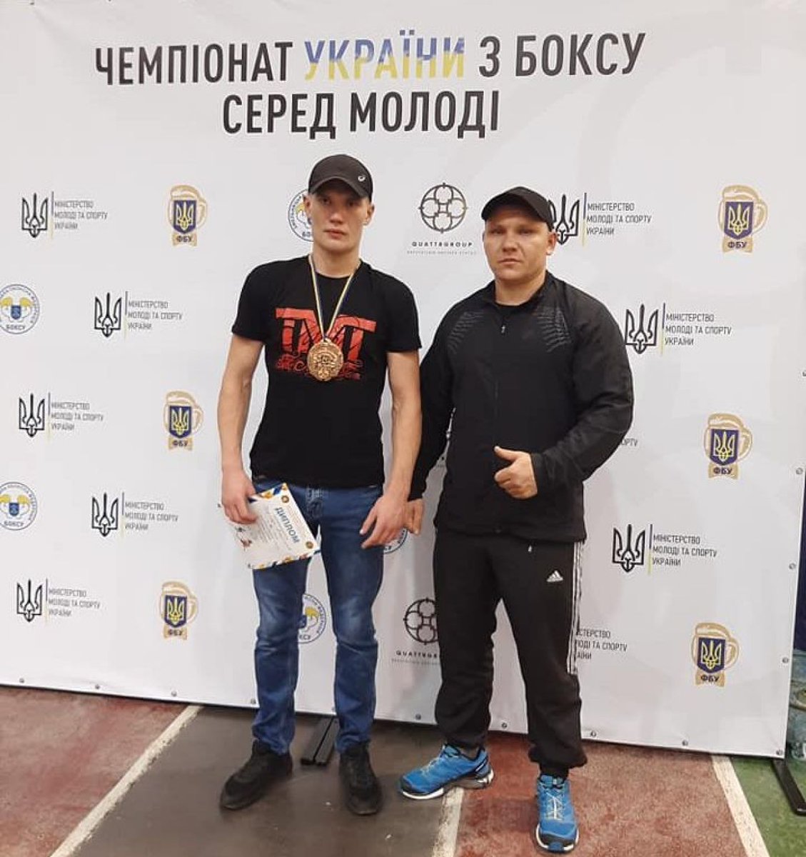 Шепетівчанин здобув бронзу на Чемпіонаті України з боксу серед молоді https://t.co/q9KFeWX7Hq
З 6 по 11 жовтня 2020 року у Хмельницькому відбувся чемпіонат України з боксу серед молоді. Участь у змаганнях взяли понад 160 найсильніших боксерів з усіх куточків нашої держави. https://t.co/6rj1Me7Uso
