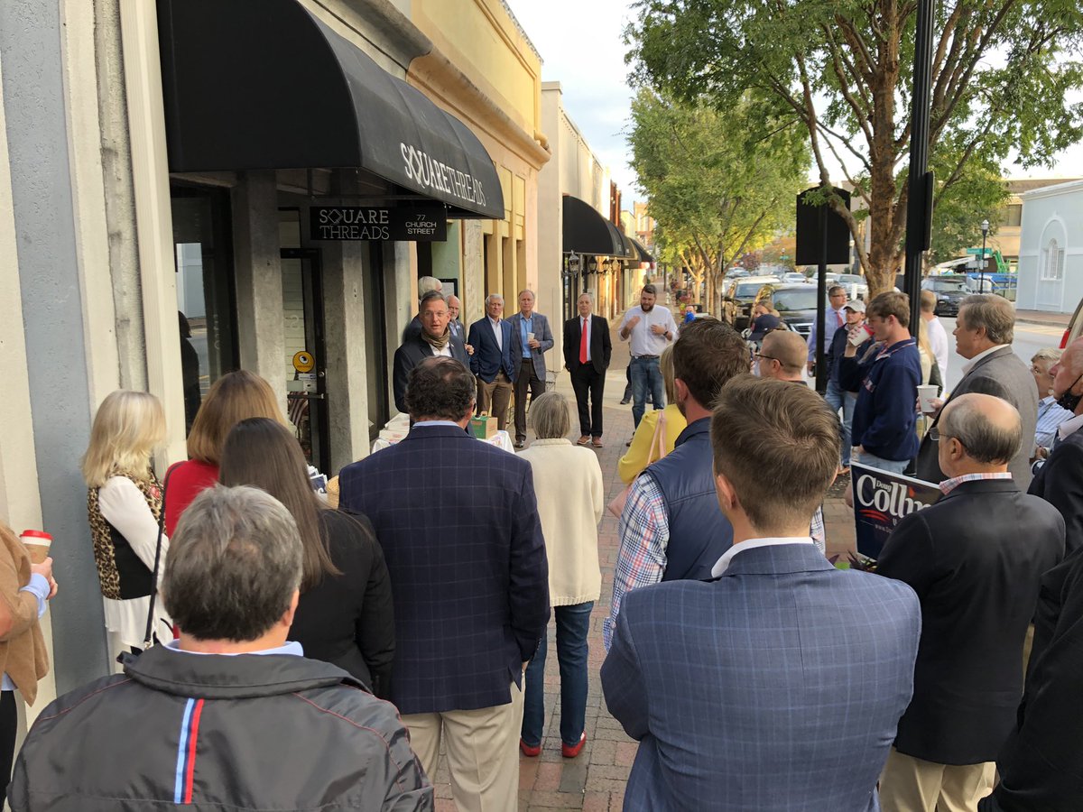 We’re up and at it outside of Square Threads in Marietta this morning! 

Thank you to <a href="/TPridemore/">Tricia Pridemore</a> and <a href="/andybiggs4az/">Andy Biggs</a> for joining us on the trail today! #TrumpDefenderTour