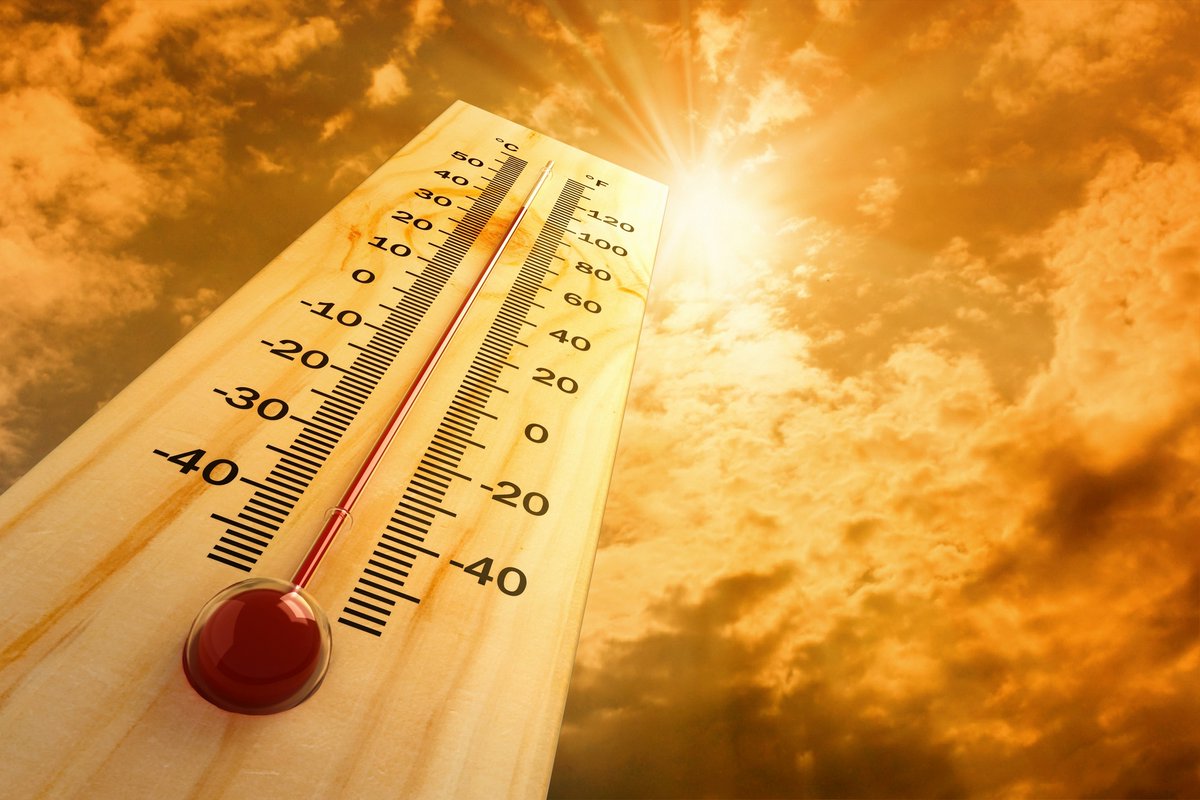 🌡️Temperatures are set to hit heatwave conditions this week – with @SAWeatherServic warning that the mercury is expected to hit between 33°C and 36°C. Please drink plenty of water to stay hydrated and try stay in cool areas. #CoECares #CoEHot #heatwave https://t.co/8kBhIBg3oF