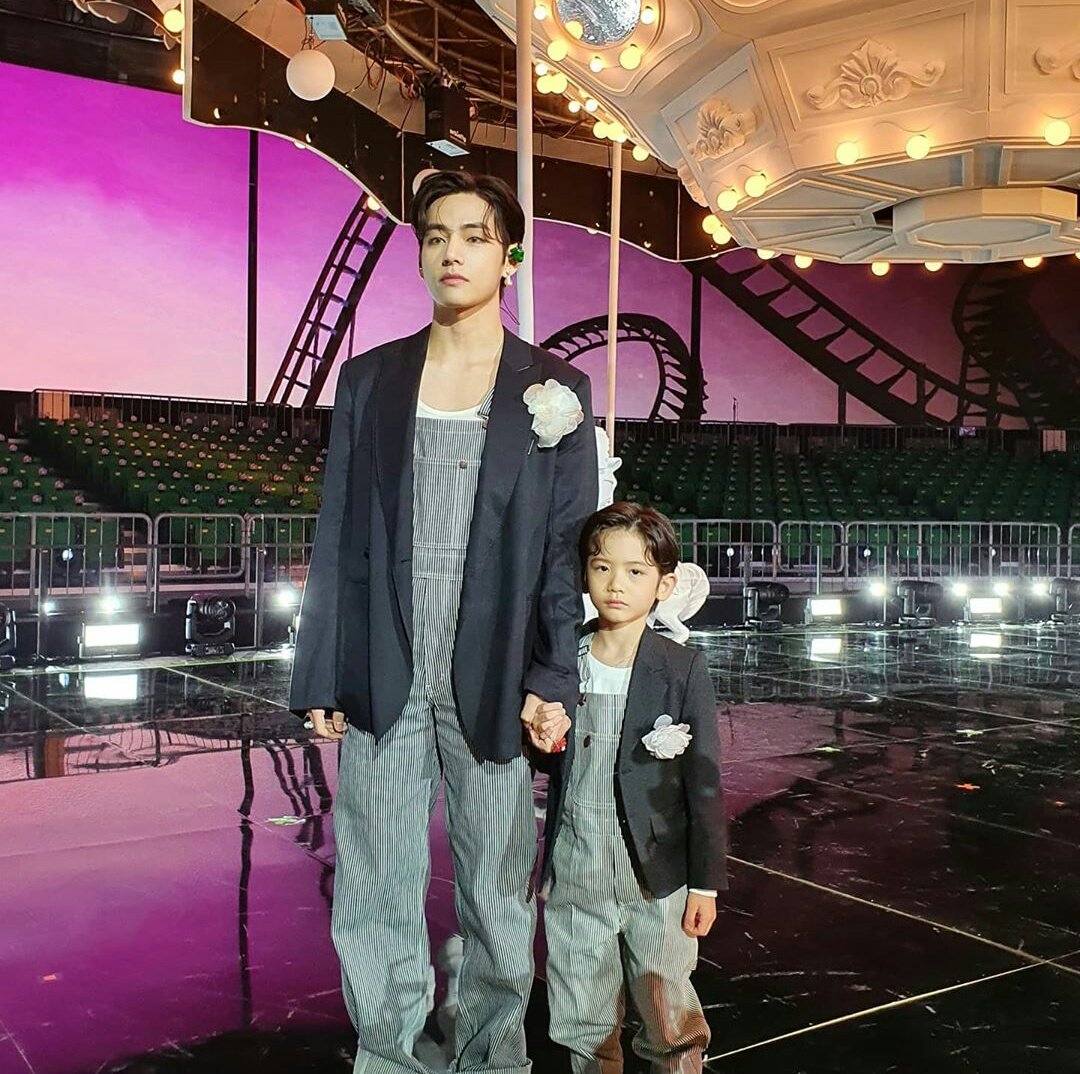 likechizu's tweet photo. Akhirnya fotonya legal juga! Dan tetep aja masih gemes sama fotonya :( https://t.co/x9fBbHj84l