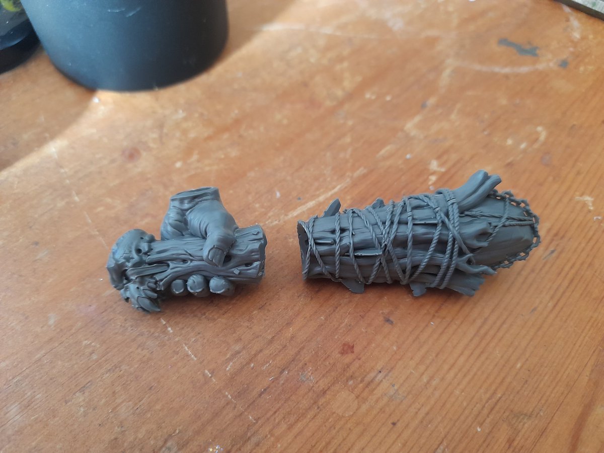 warhannam's tweet image. Sure I'm not the first to discover this, but for anyone wanted a left handed boulder club or alt weapon for the krakeneater, the KE weapon handle is a seamless fit with the boulder club head - the grain lines up 😁 #aos #megagargant #SonsofBehemat #warhammercommunity #warmongers