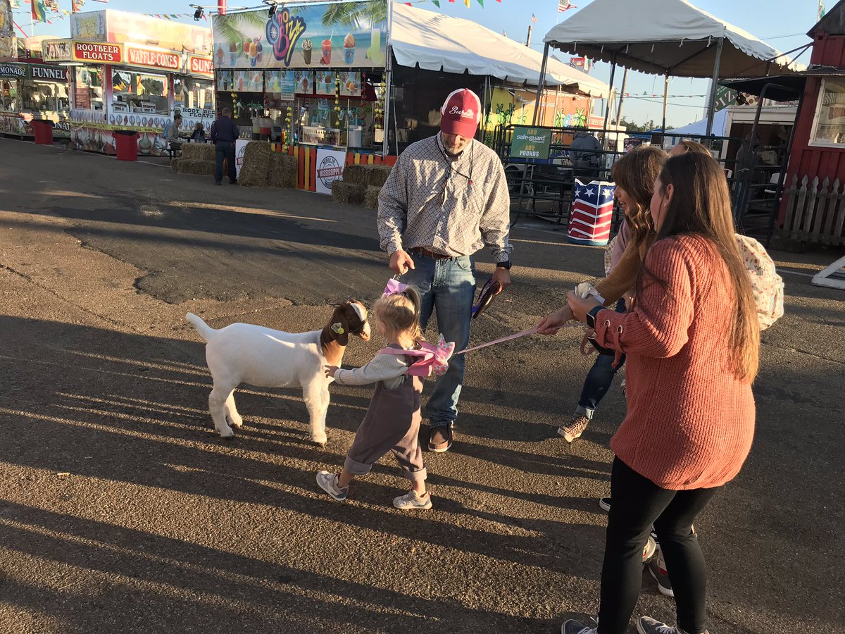 CommAndyGipson's tweet image. Thanks to everyone who came and enjoyed our socially distant, very clean family-friendly outdoor Fair. As Hurricane Delta washed out the first weekend, we are deciding to open back up for one more outdoor Fair Weather weekend this Thursday through Sunday for you to enjoy.