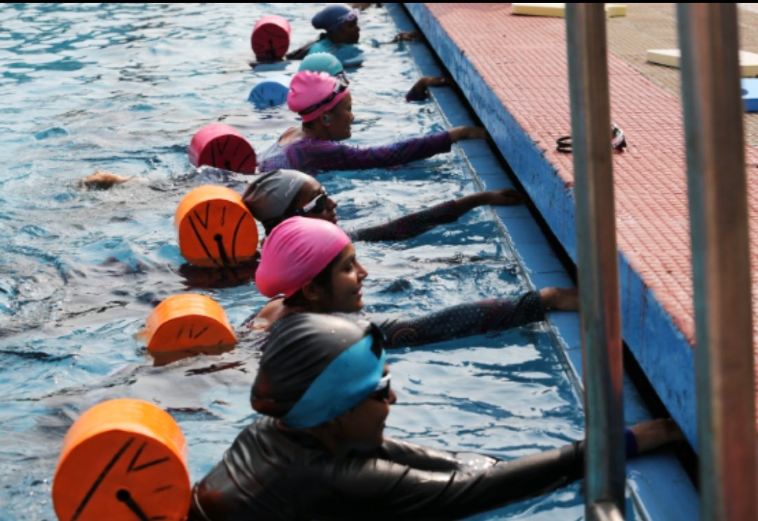  #Swimming module, for 8 days. Freestyle & breast strokeCoz, it's a survival skill     (4/8)