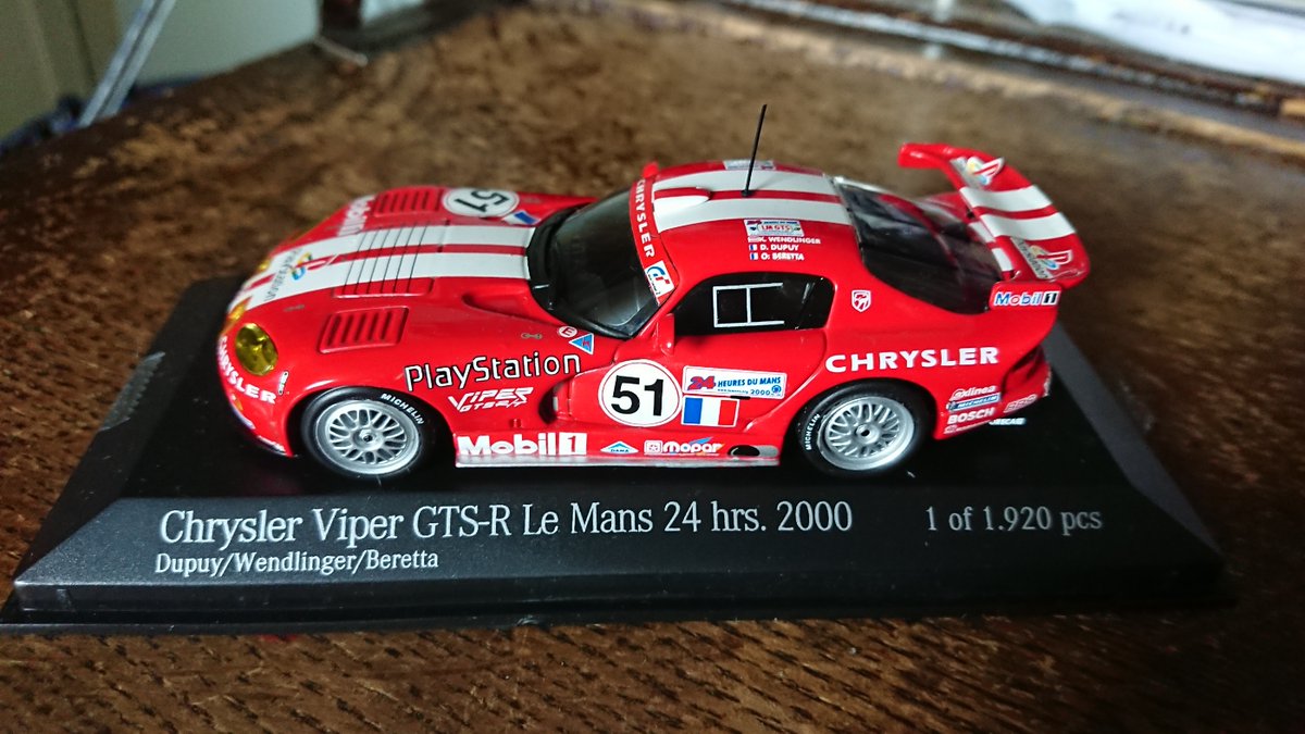#TheCarOnMyDeskToday Chrysler Viper GTS-R
Depuy, Wendlinger, Beretta winners GTS Class #LeMans24 2000.
One of my favourite Le Mans Cars ever, I love the way this car looks in LM trim. Could be a 60s, 70s 80s, 90s, 2000s design. https://t.co/jckNSHO5EZ