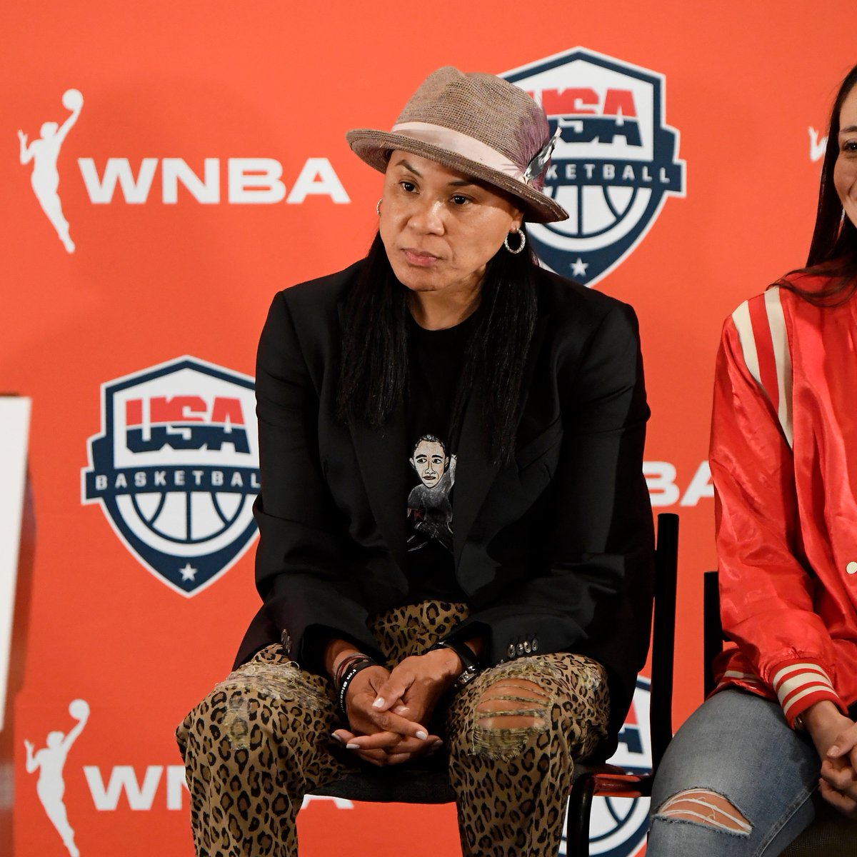 "You can survive not being liked for saying something that’s right." - @dawnstaley
#MondayMotivation https://t.co/6U7dBvNXG5