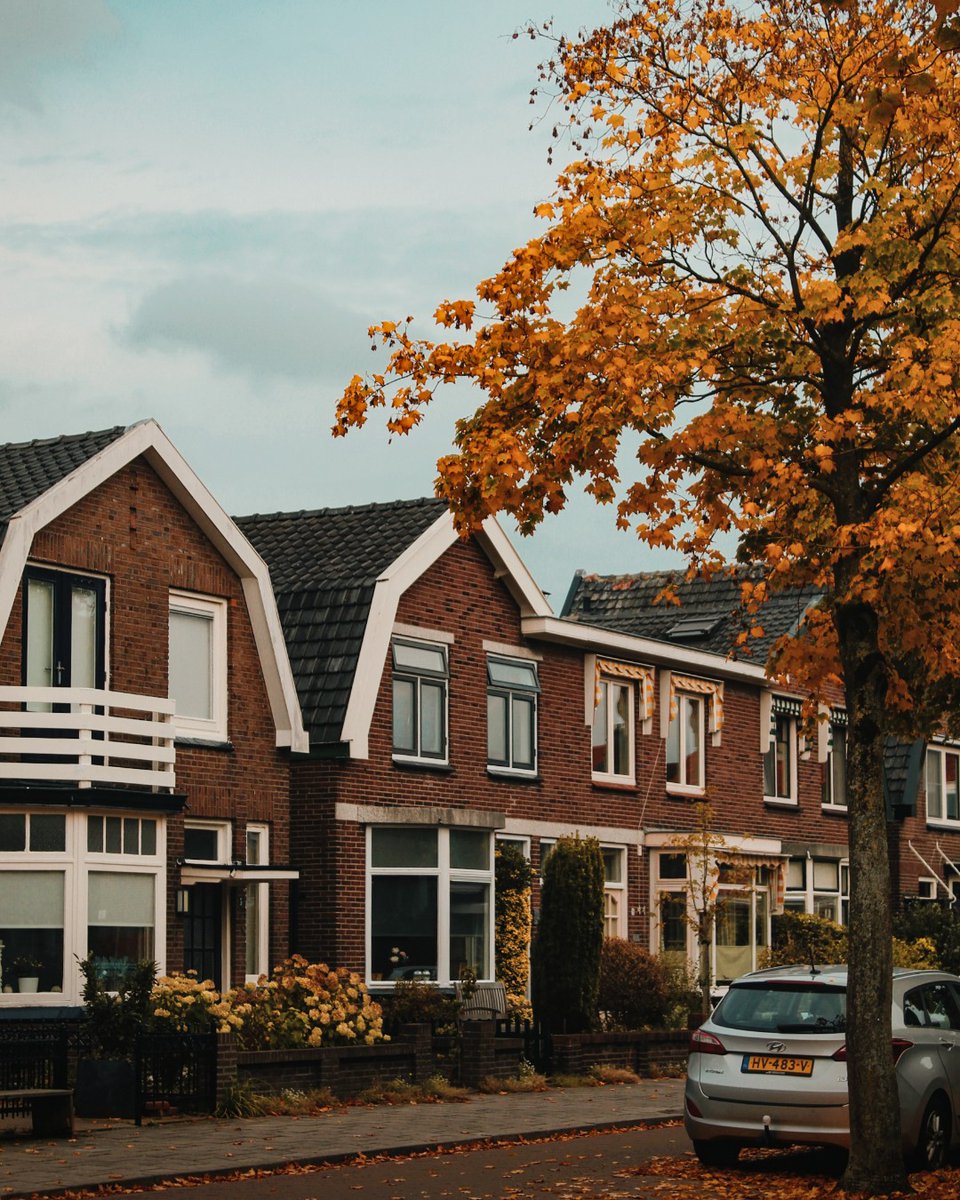 Voor een fijne én veilige herfstvakantie geldt: onbezorgd van huis vertrekken, is eerst je beveiliging checken! Ook als je even de deur uit gaat voor een frisse herfstwandeling in het bos, zorg er altijd voor dat de boel goed is afgesloten.  Meer weten? nemef.nl/nl/site/nemefn…