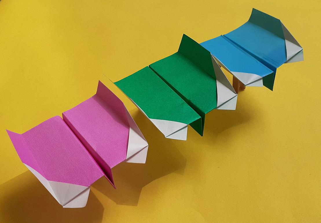 craftfoxes's tweet image. RT @sarjigami: EASY Origami Glider (TUTORIAL) youtu.be/_pyEdemnipU
.
#artoftheday #papier #paperdecor #artspotlight #artdaily #artistoninstagram #manualidades #cocotologia #Origami #Origamiart #paperartist #paperflorist #origamifun #diycraft #bigorigami