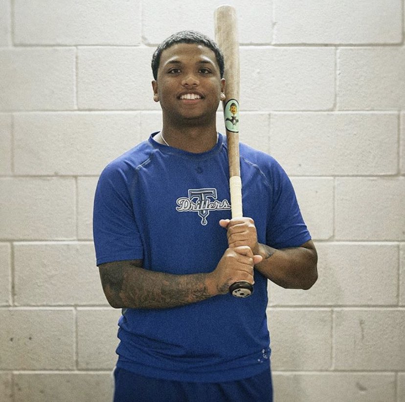 at_bats's tweet image. The always recognizable green logo. 

#RobCrozier #BatRep #BirdmanBats #SwingBirdman #SplitNotSawn #Family #Fun #WoodBats #Custom #HandCrafted #Baseball #Beisbol #BaseballMom #BaseballDad #PutSomeWingsOnIt #BaseballLife #DareToBeDifferent #LetItFly #Hitting #YerDone