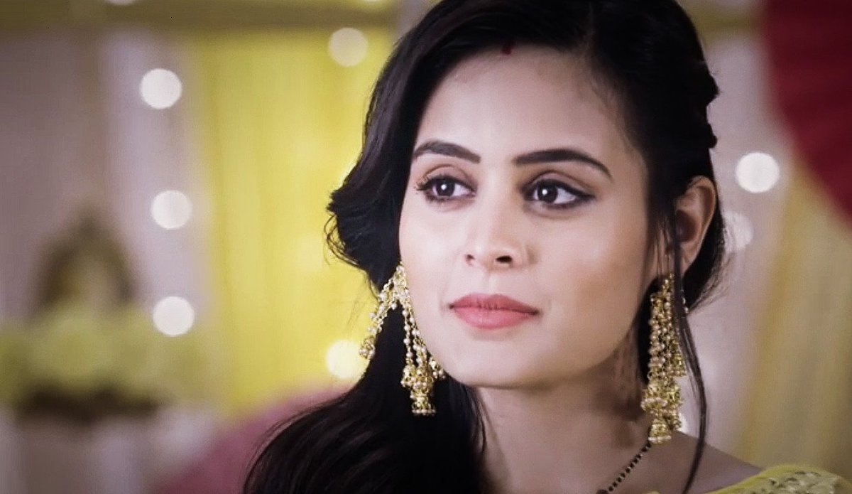 rohini_1399's tweet photo. Kanak β¨
#RheaSharma
#TSMSPJ https://t.co/NDipbrVAha