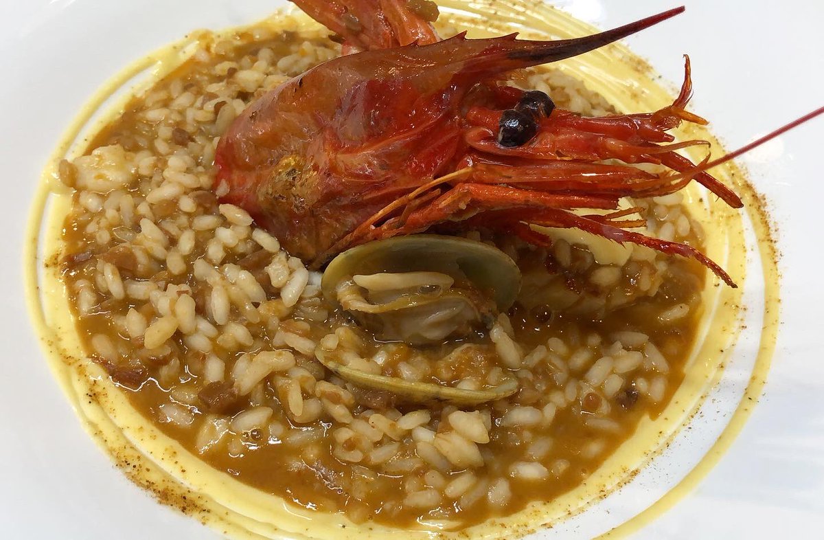urepel_rest's tweet photo. [cast] ¡Cocinando contigo! Esta mañana hemos estado compartiendo nuestra cocina en directo junto a @lafabricarest en el @laBretxa en la iniciativa @creandococina creandococina . ¡En breve os mostraremos un vídeo resumen! @urepel_rest https://t.co/5MEWMIAsXV