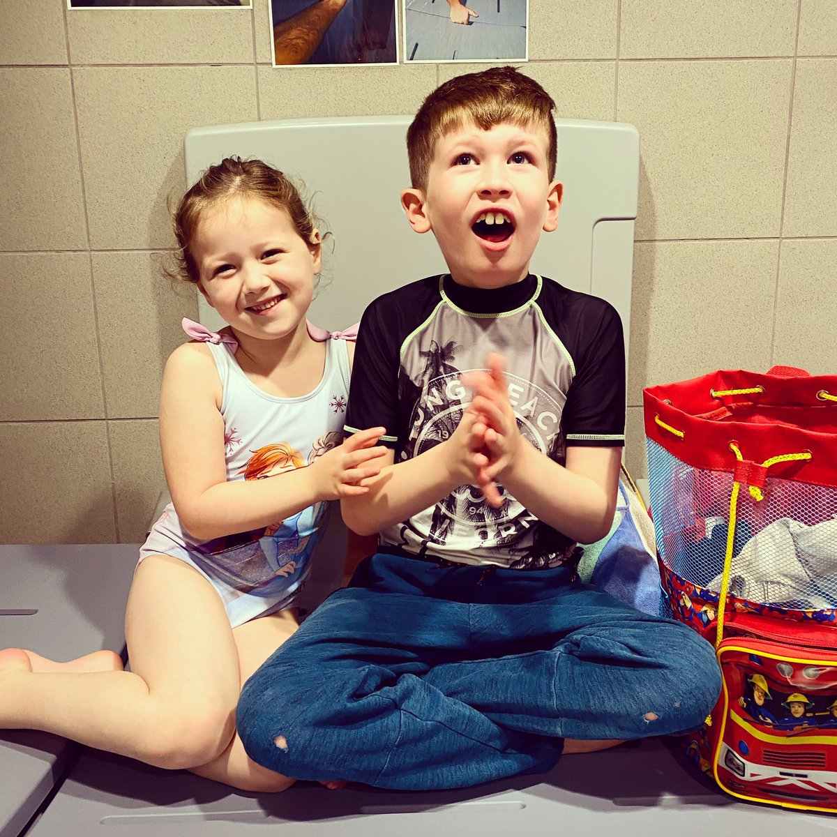 Great swim at the Mariner Centre made possible by their #changingplaces toilet and well organised system. Thank you 🙌🏻 #newjoggersordered @FCTrust