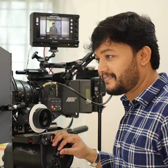 .@Official_Ganesh is back on set.Begins work on #TripleRiding
#KannadaMovies #GoldenstarGanesh #Kannadafilmanagar #Kannada #SandalwoodMovies https://t.co/uyIMXrPAMo