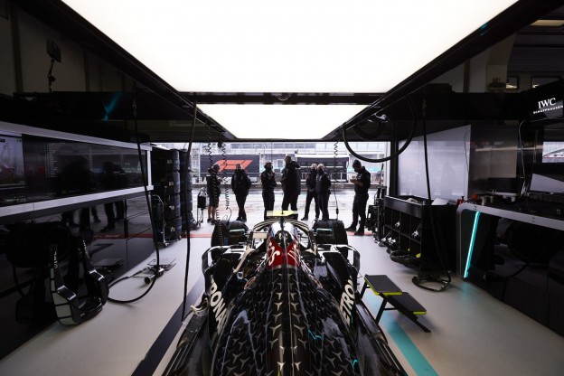 Mercedes kan in Portugal constructeurstitel binnenhalen https://t.co/o3VfTqLvFa #Formule1 #Formule1nieuws #F1 https://t.co/FUhj3QjOt8