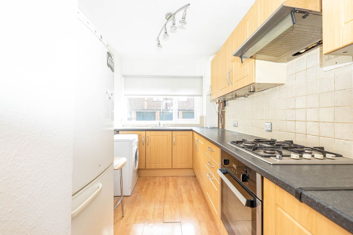 🟢🟣Property Alert🟣🟢
Beckenham
For Sale
Ground Floor
One Bedroom
Garage 
Long Lease
No Chain
Call 02086639000 to view
sinclairhammelton.co.uk
#newhome #investment #ForSale