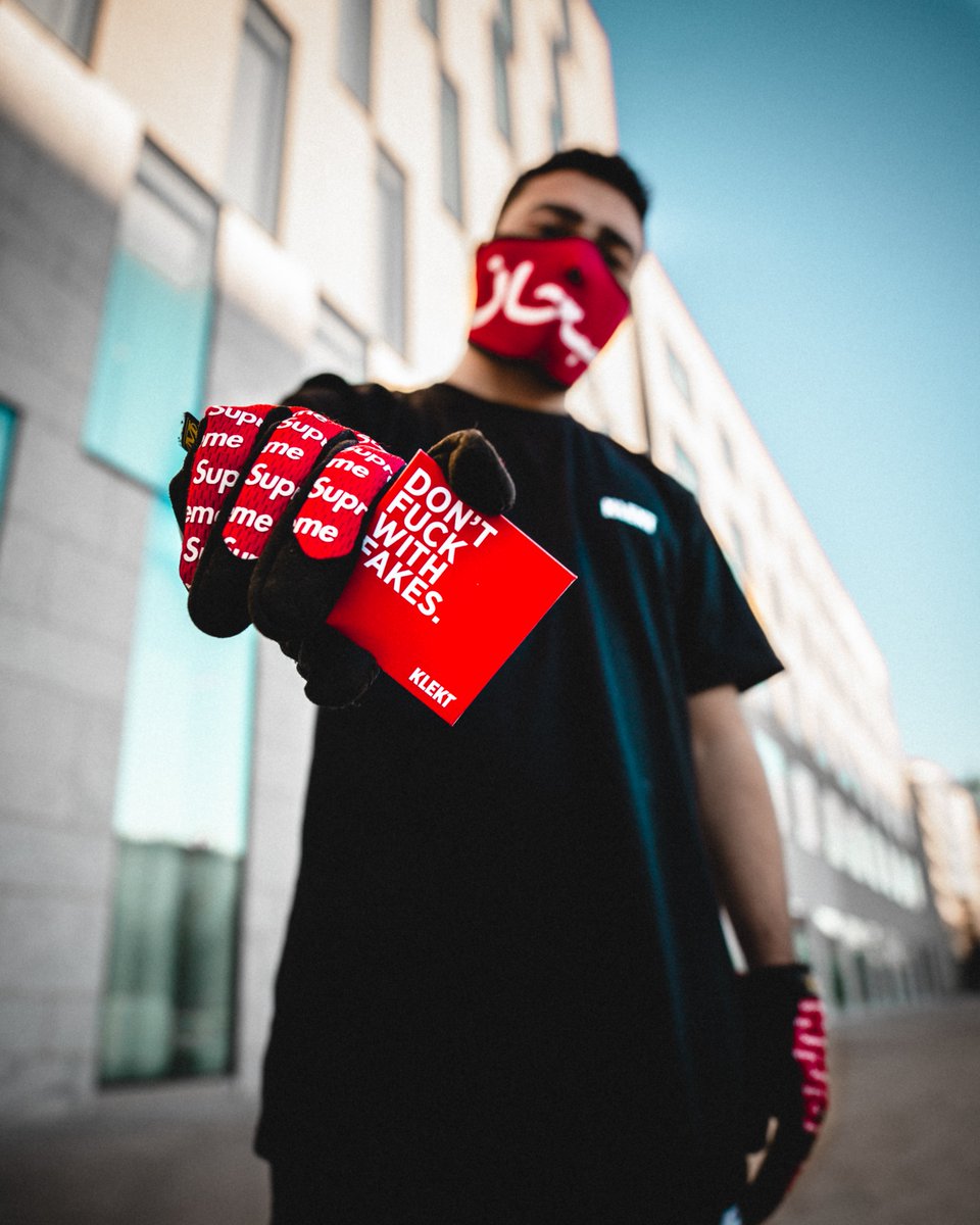KLEKTofficial's tweet photo. Our Team KLEKT family means a lot to us. They are the driving force behind our community and a huge part of what we do. Check out The Team and let us know which KLEKT piece is your favourite π
#TeamKLEKT #klekt
πΈ:
@celouuuuuuuu
@iamjohnnnx
@annikamths
@shavasofy https://t.co/HnczojD0qp