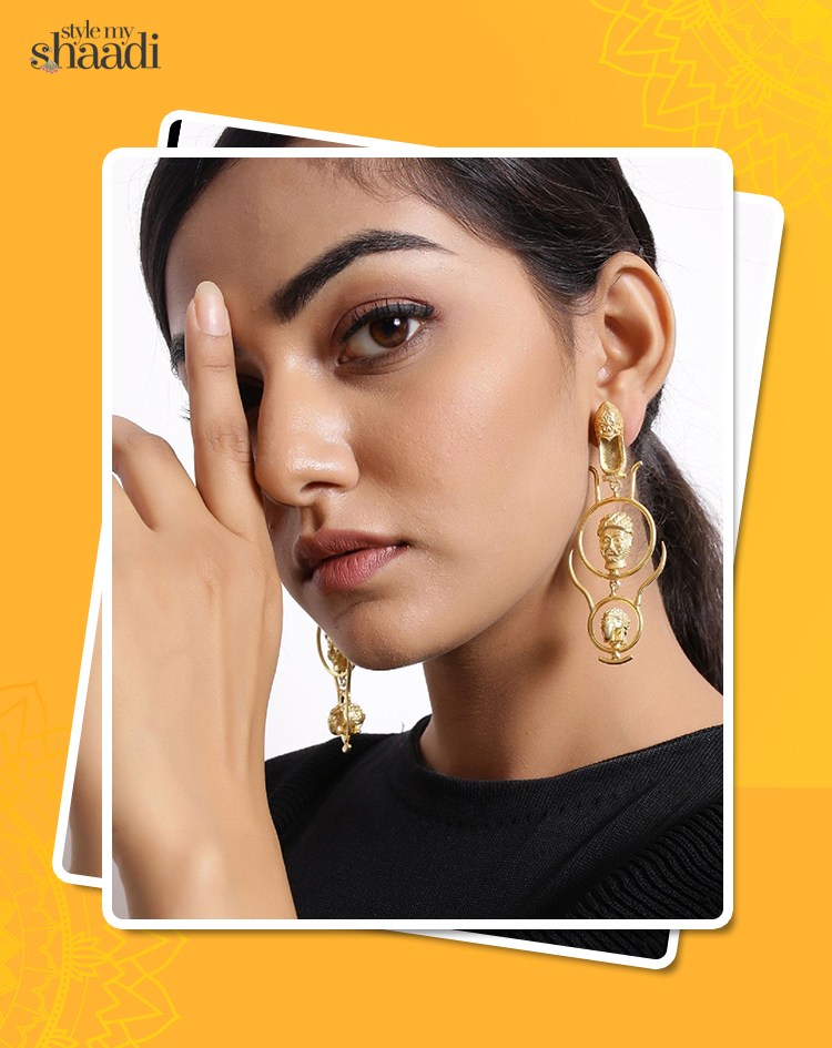 stylemyshaadi's tweet image. A quirky take on Indian traditions and cultures, these earrings are one of a kind and deserves a place in every fashionistas jewellery box!

#StyleMyShaadi #stylishearring #partywearjewellery #indianmakeup #makeuplooks #traditional #Earring #festive #navratrispecial #jewellery
