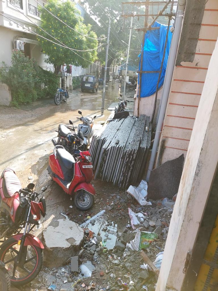 Sanjeev20006527's tweet photo. cards players , daily boozings by the youngsters in the same building, also other illegal activities are going on,
 Several  times we have complained to Respective Officers,regret  till  date no action taken by any of the  officers , now since 10 days the 11 feet sellar with https://t.co/E3VV3YOSPC