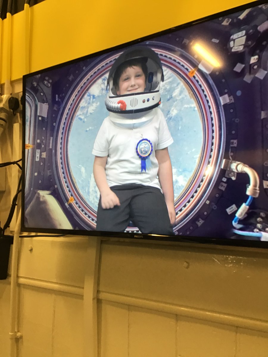 MrsKatieLawson's tweet photo. Out of this world! 🌍The children of Year 5 have been creating their Captain's Log over the past week - here some of them are in action! #Space #Science @BCPSchool https://t.co/5fynqRaEZq