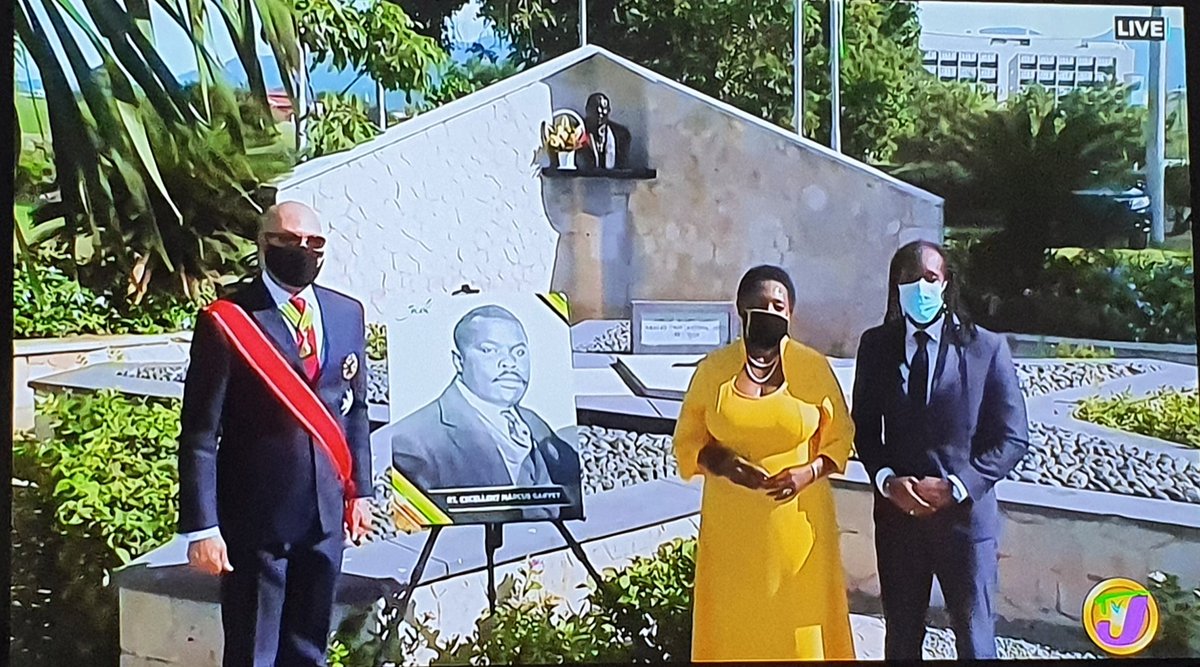 Governor General @GGSirPAllen pays tribute to #MarcusMosiahGarvey with Minister @Babsy_grange and State Minister @terrelonge2016 🇯🇲