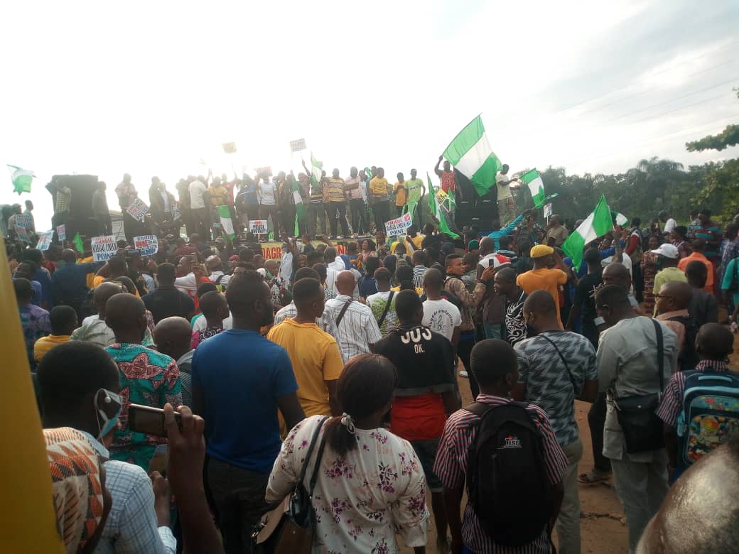 Femaxon's tweet image. Our lives matter too! So,
#fixbadagryexpressway 
#fixbadagryexpressway 
#fixbadagryexpressway 
#SoroSokeGeneration
@LivinginBadagry @mybadagry @Gidi_Traffic