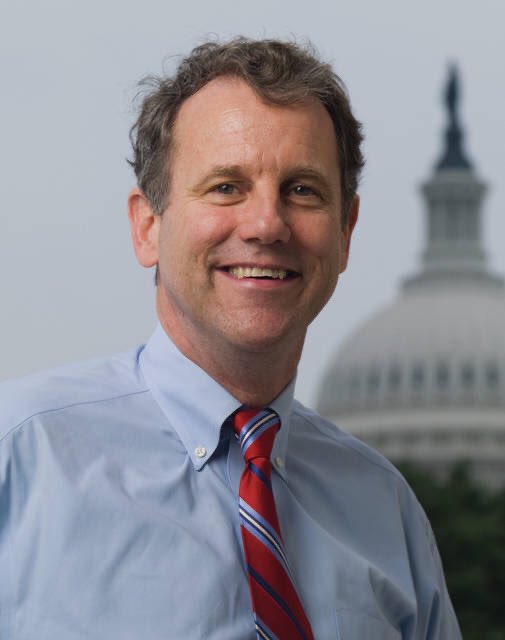 📣 New #ForTheMovement Podcast Episode 📣

<a href="/SenSherrodBrown/">Sherrod Brown</a> joins us to discuss the Senate Banking, Housing &amp; Urban Affairs Committee’s new report, Turning Back the Clock: How the Trump Administration Has Undermined 50 Years of Fair Housing Progress. 

🎧 bit.ly/3kcpgkz