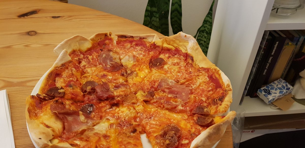 cade_john's tweet photo. @sortedfood Took to the frying pan pizza class this evening. It didn't turn out that badly. #hobbychef #cooking https://t.co/nGdfv3jZza