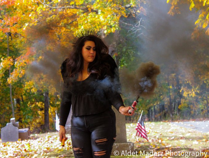 A few photos from my photo shoot yesterday! https://t.co/BI8PsuRURR